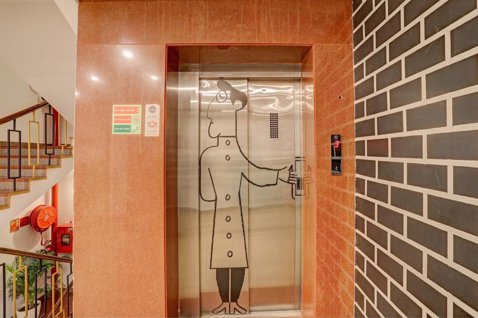 Super Townhouse Swain Heritage ブバネーシュワル エクステリア 写真